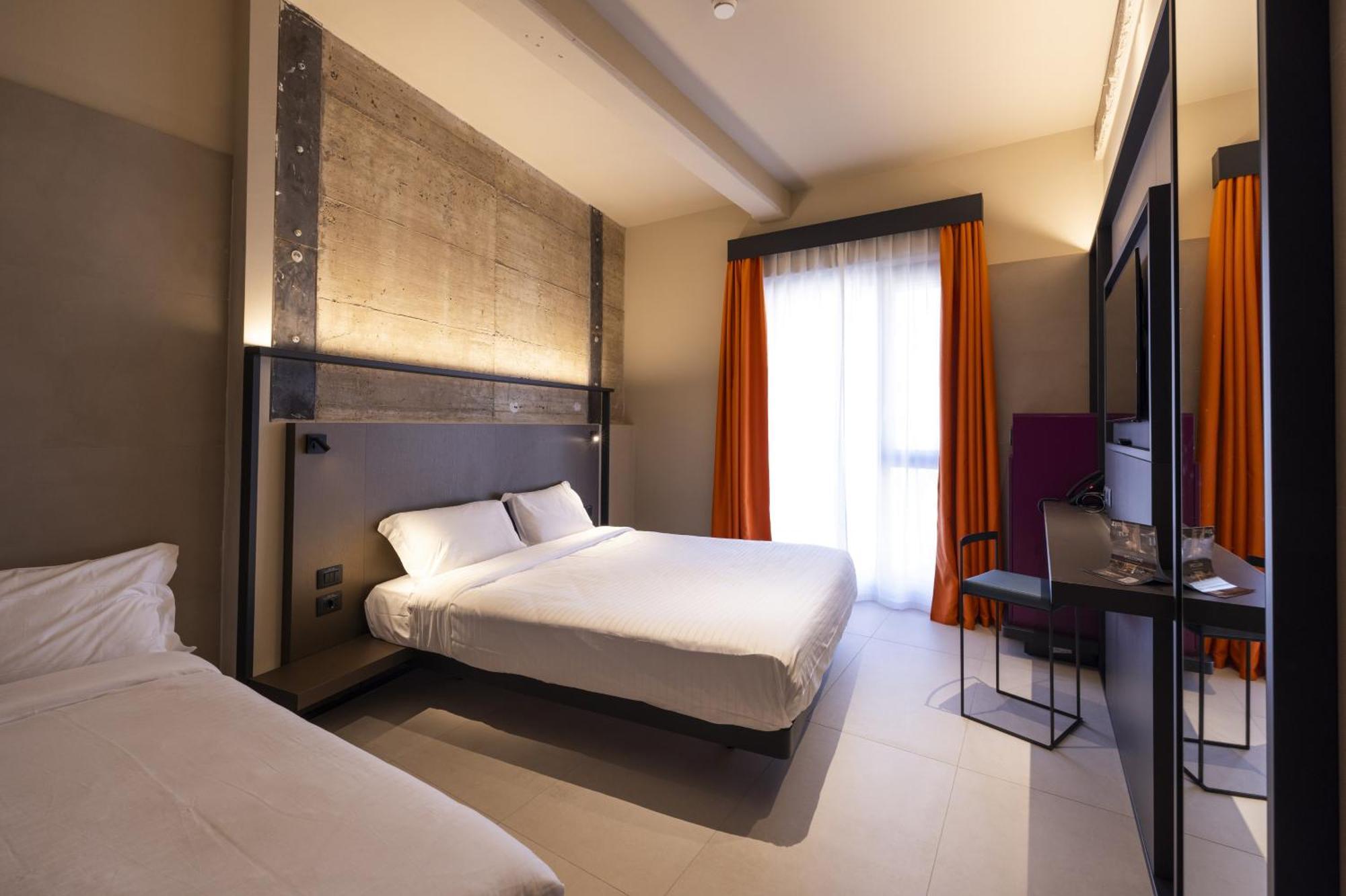 Joy 124 Hotel Milano Luaran gambar
