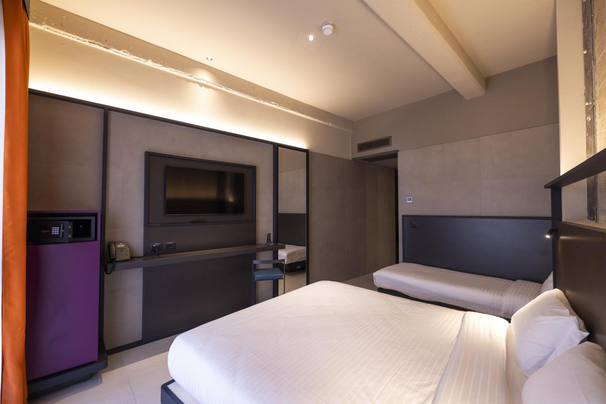 Joy 124 Hotel Milano Luaran gambar